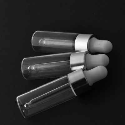 Mini botellas de cristal de plata del dropper del ODM del OEM de las botellas de aceite esencial 5ml