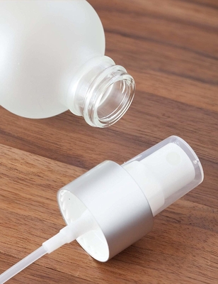 Envases cosméticos de la botella del espray del ANIMAL DOMÉSTICO 50ml con la bomba de 24M M